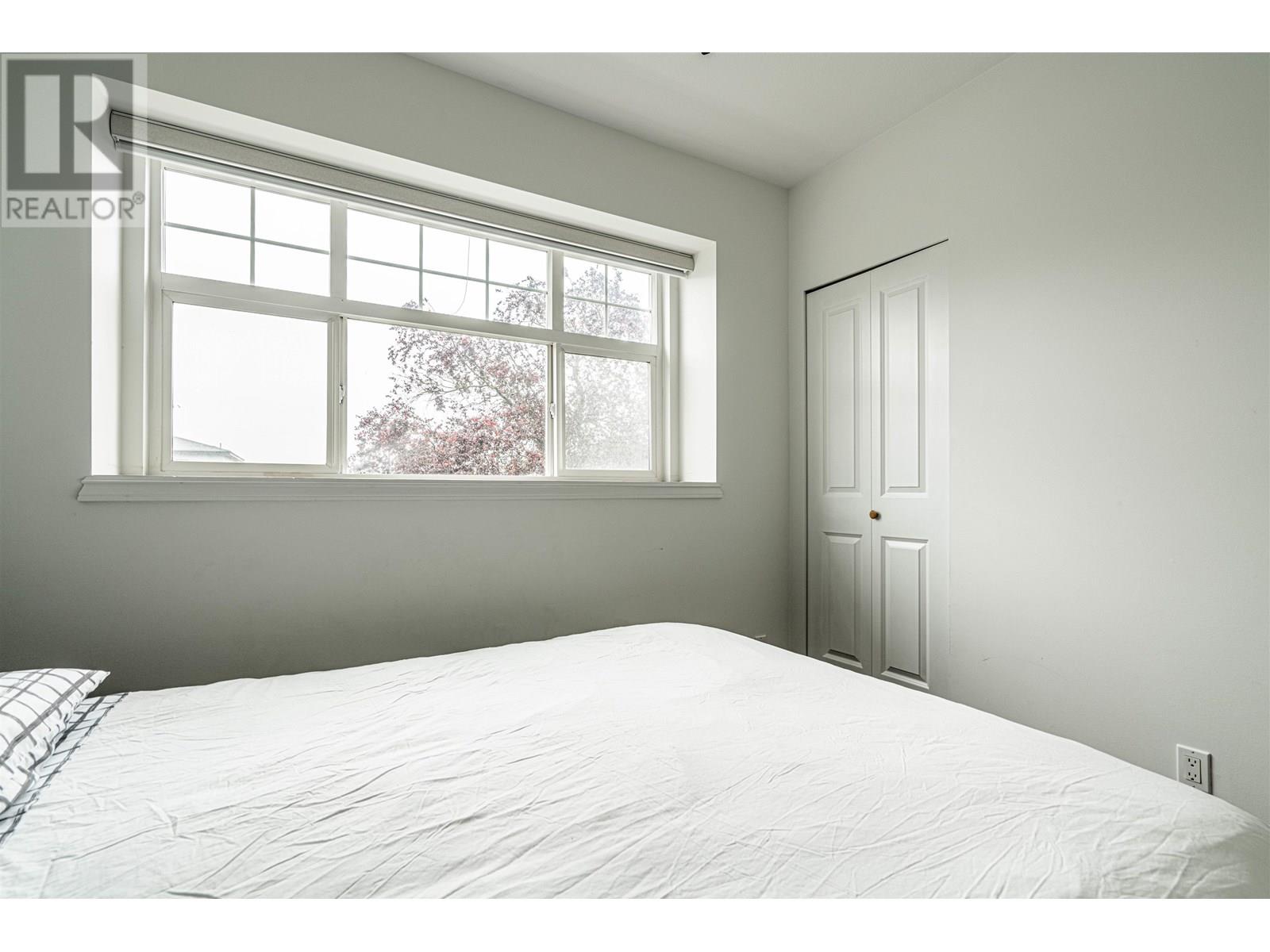 Listing Picture 15 of 25 : 3440 E 25 AVENUE, Vancouver / 溫哥華 - 魯藝地產 Yvonne Lu Group - MLS Medallion Club Member