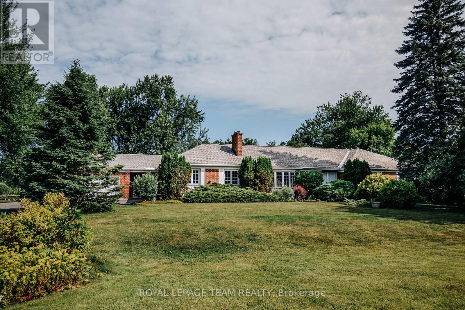 Property at 1231 FAIRWAY DRIVE image 2