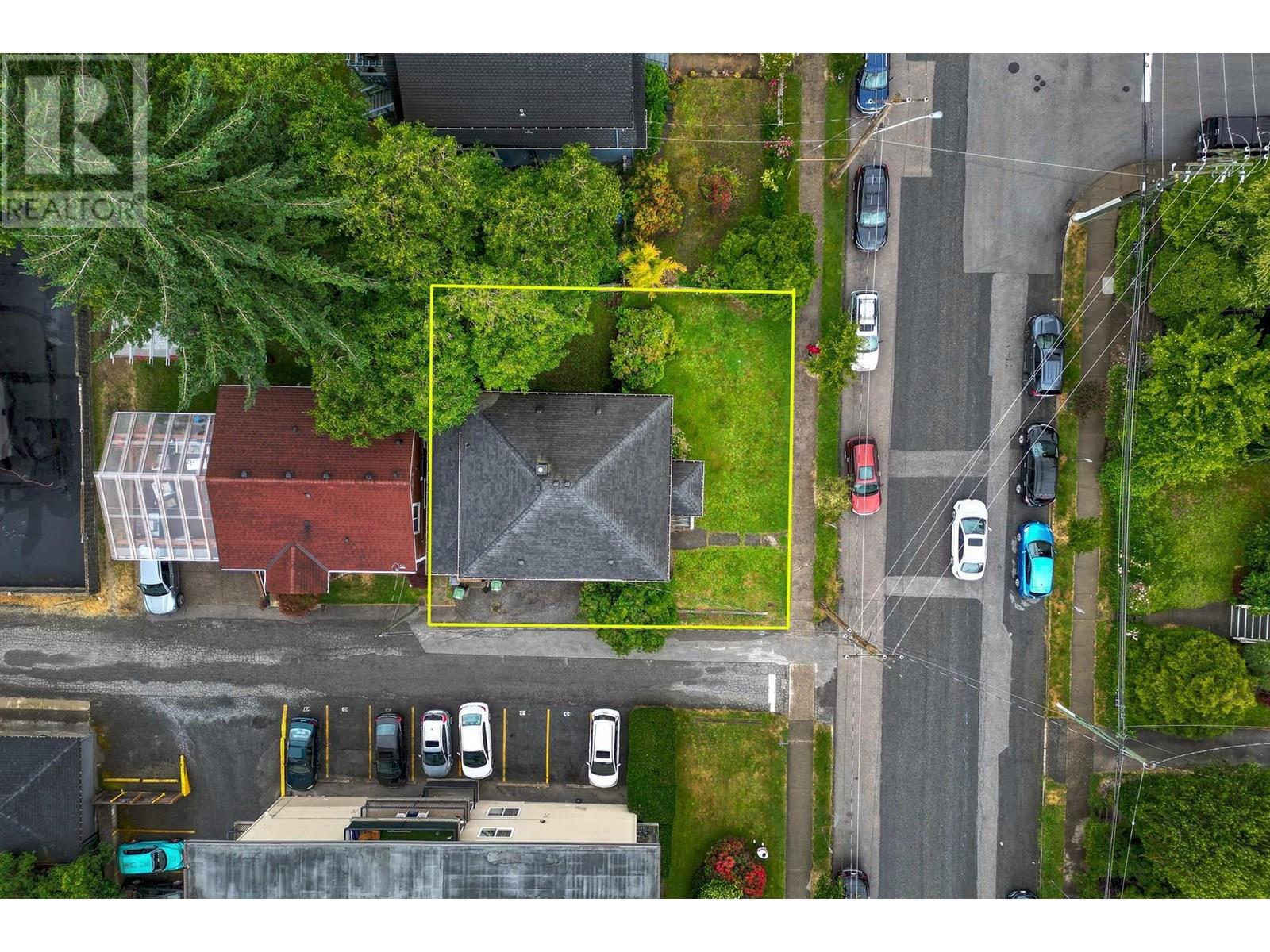 Property at 426 SEVENTH STREET image 5