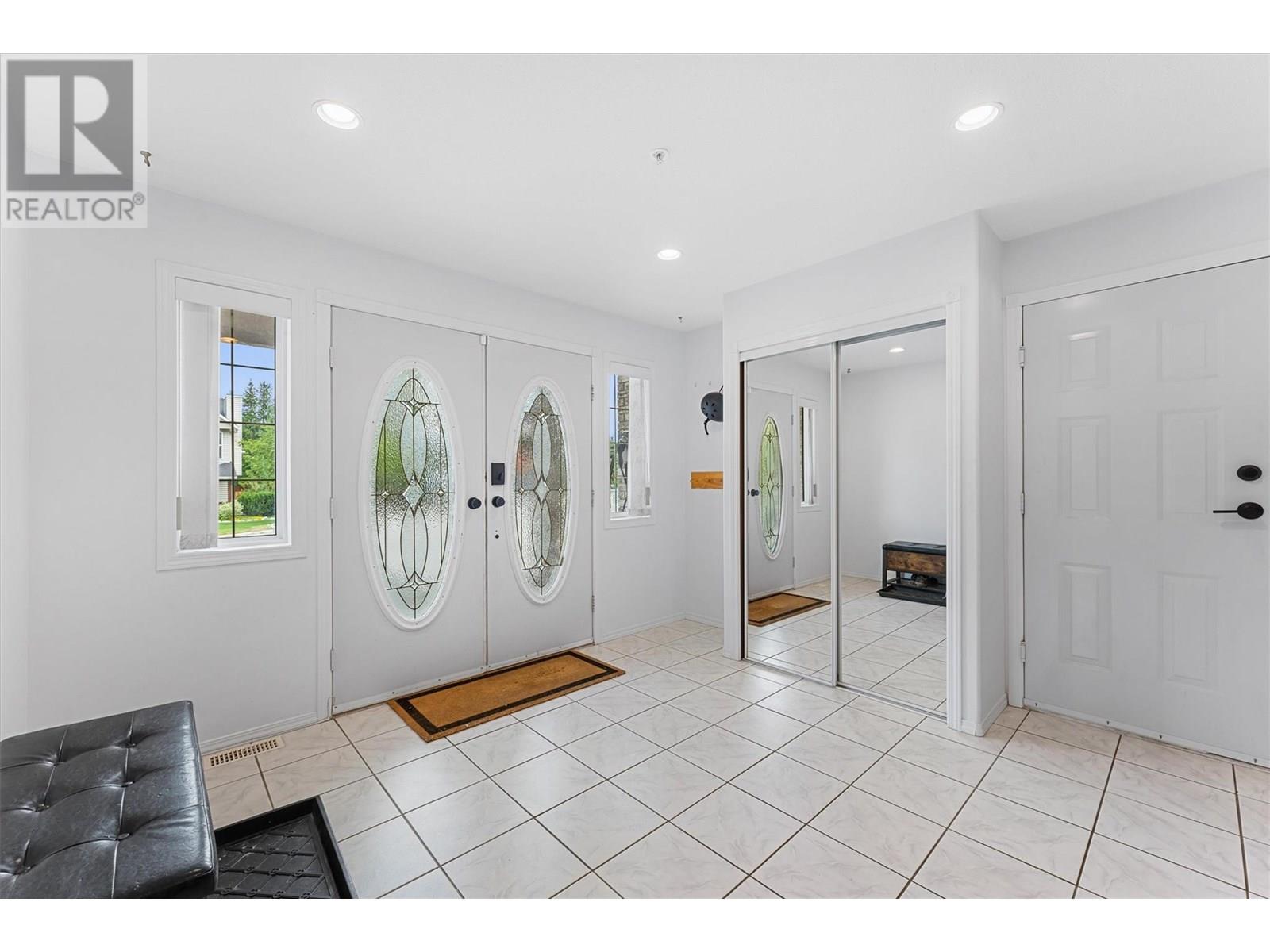 4029 Smith Way, Peachland, British Columbia  V0H 1X2 - Photo 9 - 10353864