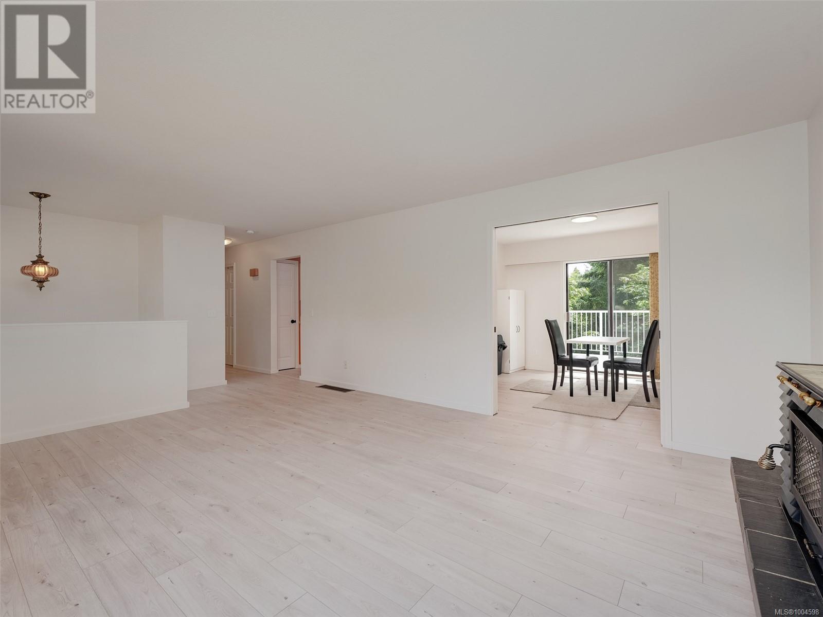 Property at 525 Atkins Rd image 3