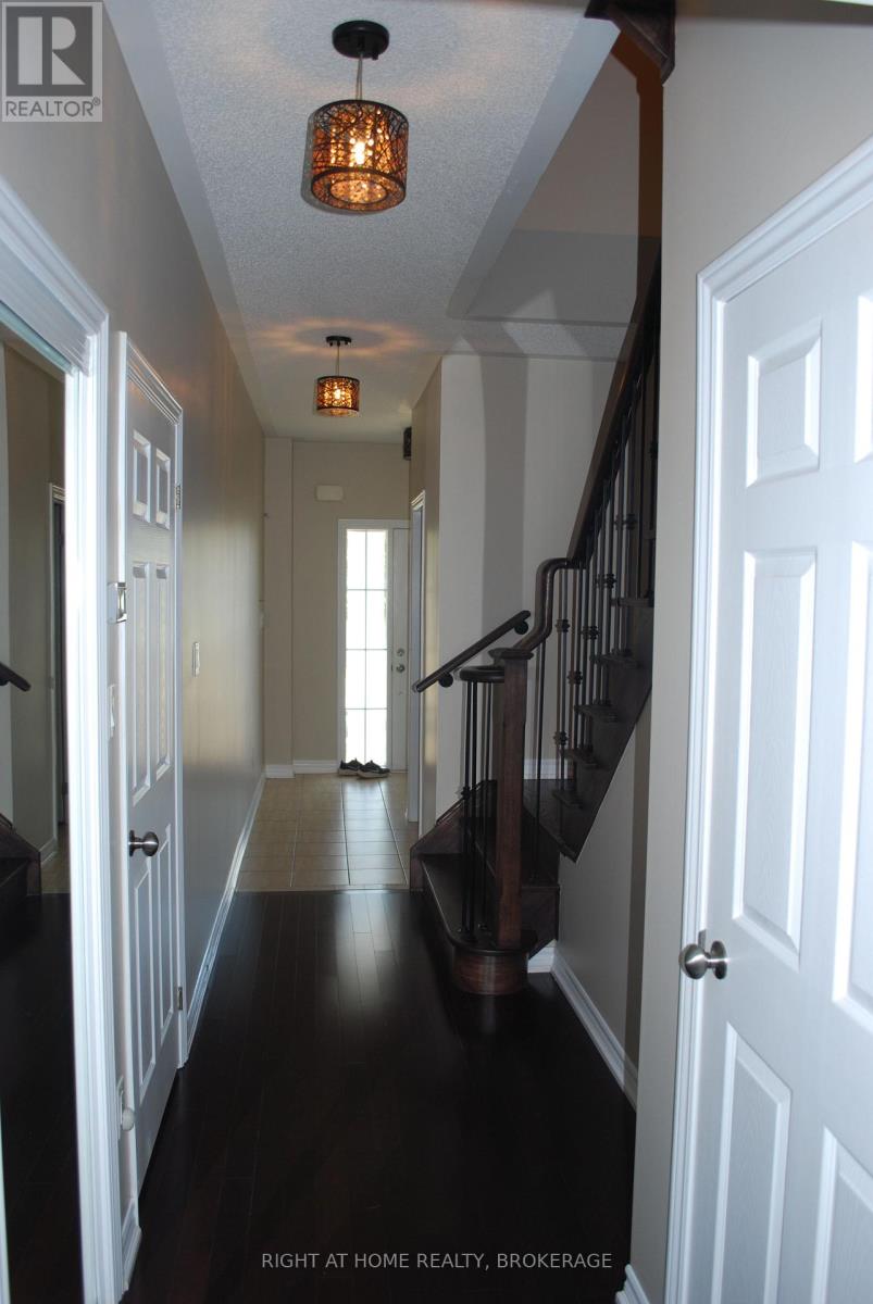 Property at 60 ZACHARY PLACE image 4
