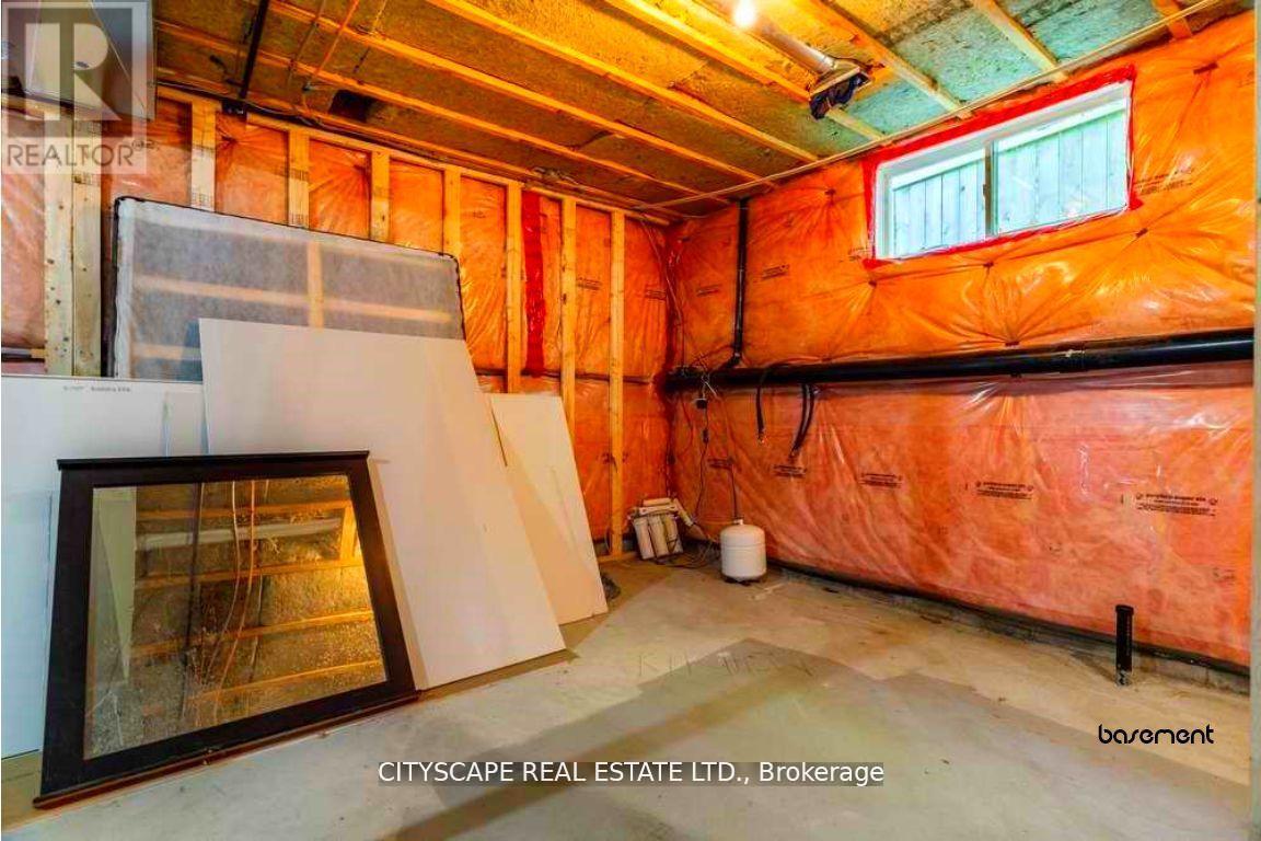 10300 Ravenshoe Road, Georgina, Ontario  L0C 1L0 - Photo 24 - N12248417