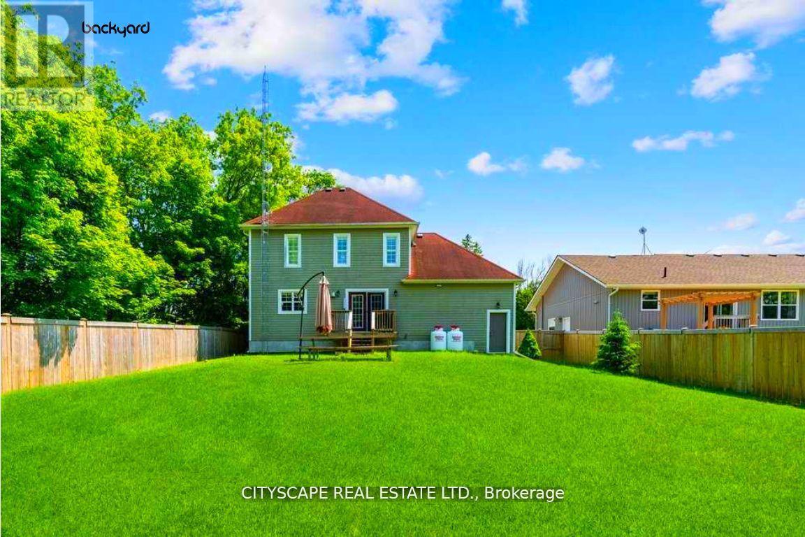 10300 Ravenshoe Road, Georgina, Ontario  L0C 1L0 - Photo 31 - N12248417