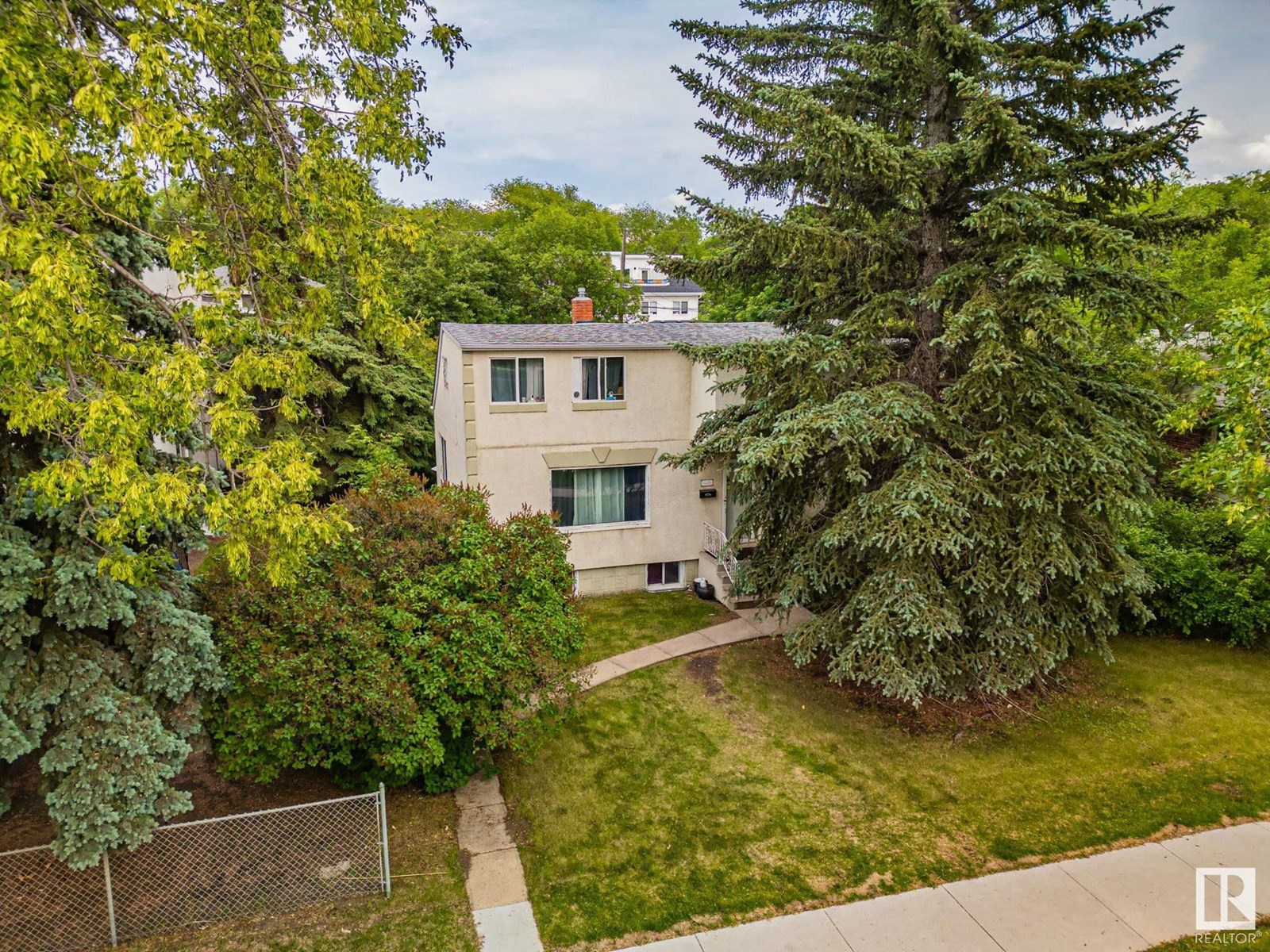 Property at 10521 84 ST NW image 1