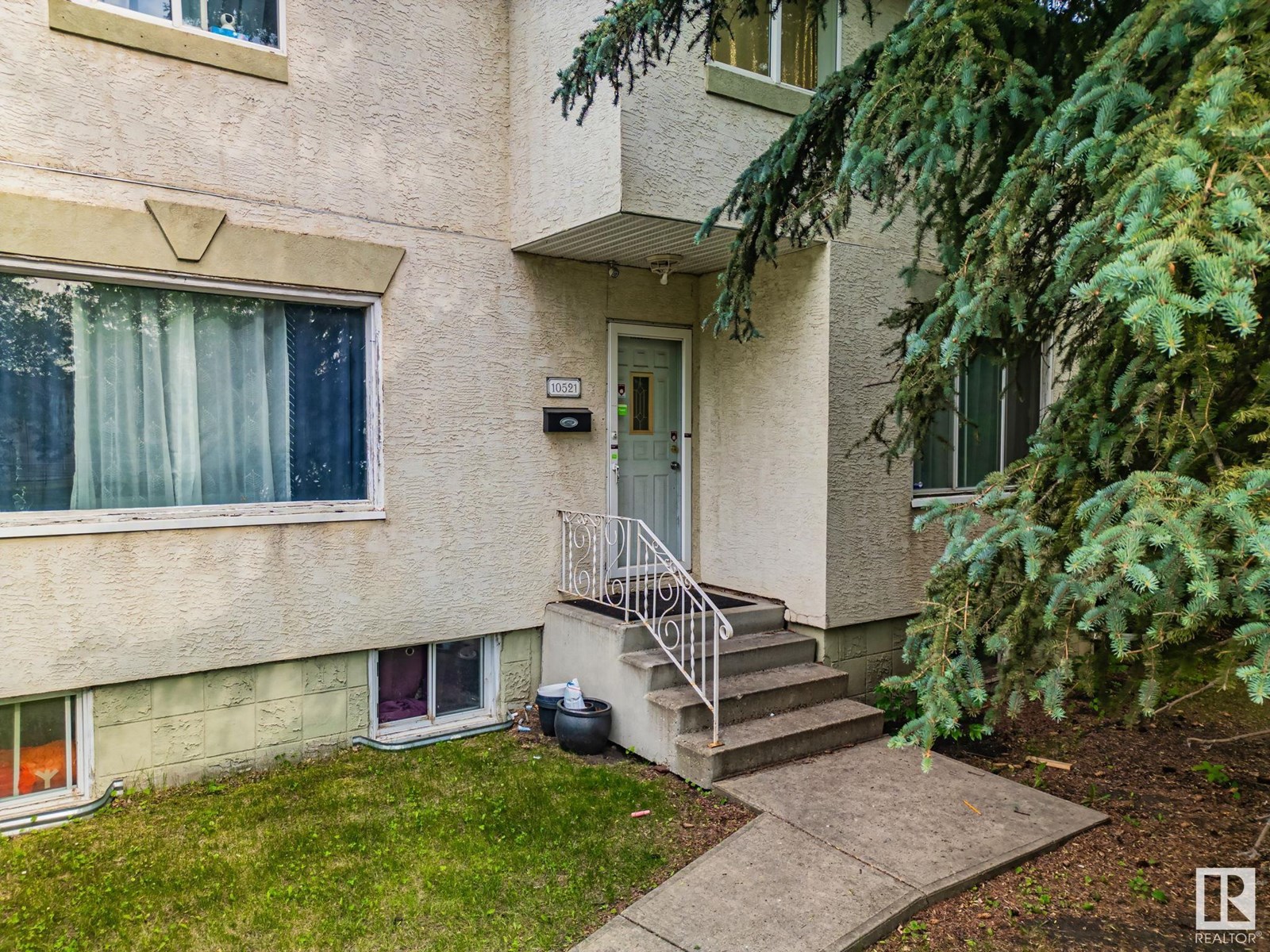 Property at 10521 84 ST NW image 3