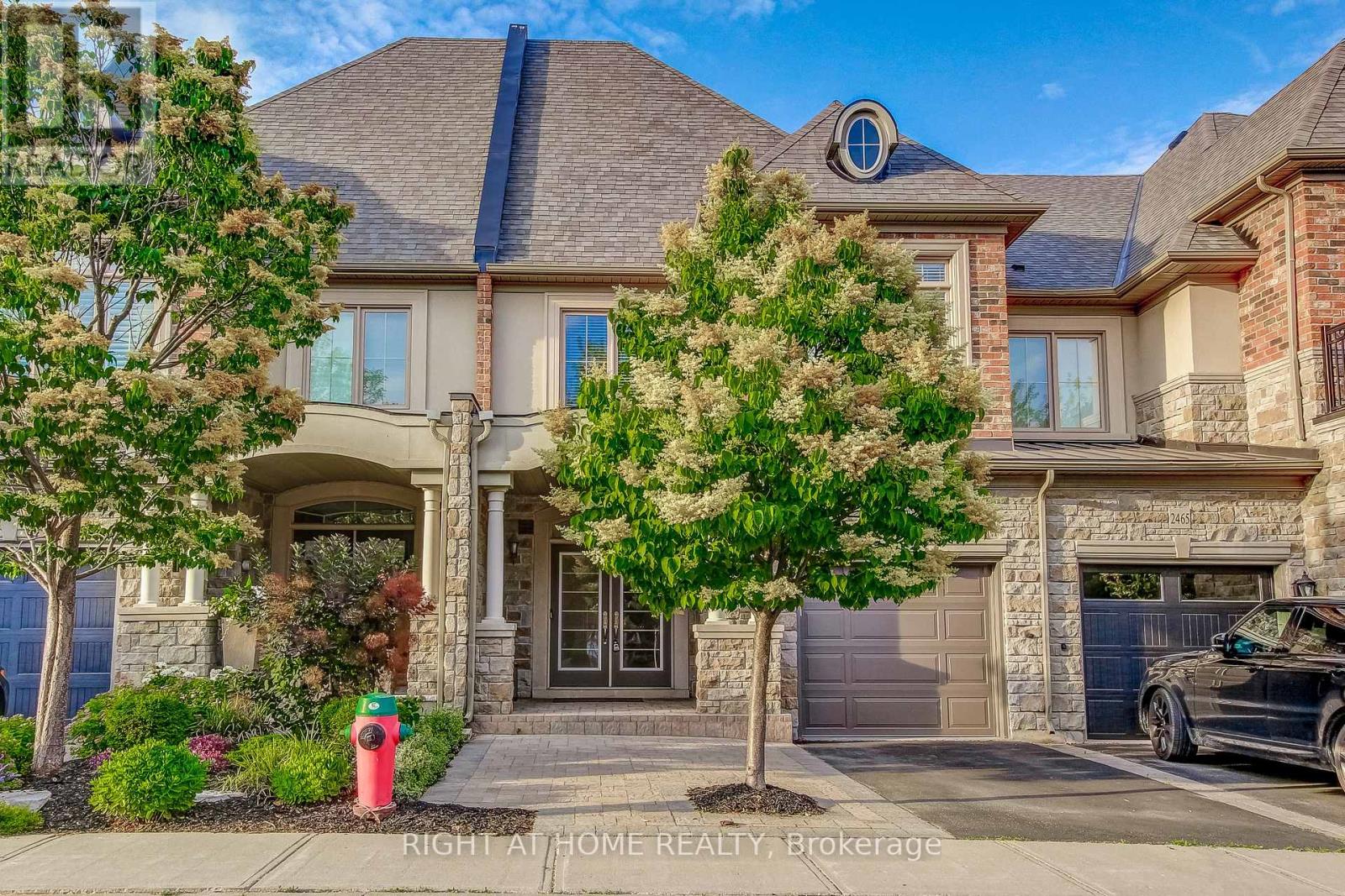 Property at 2467 THORNFIELD COMMON image 2
