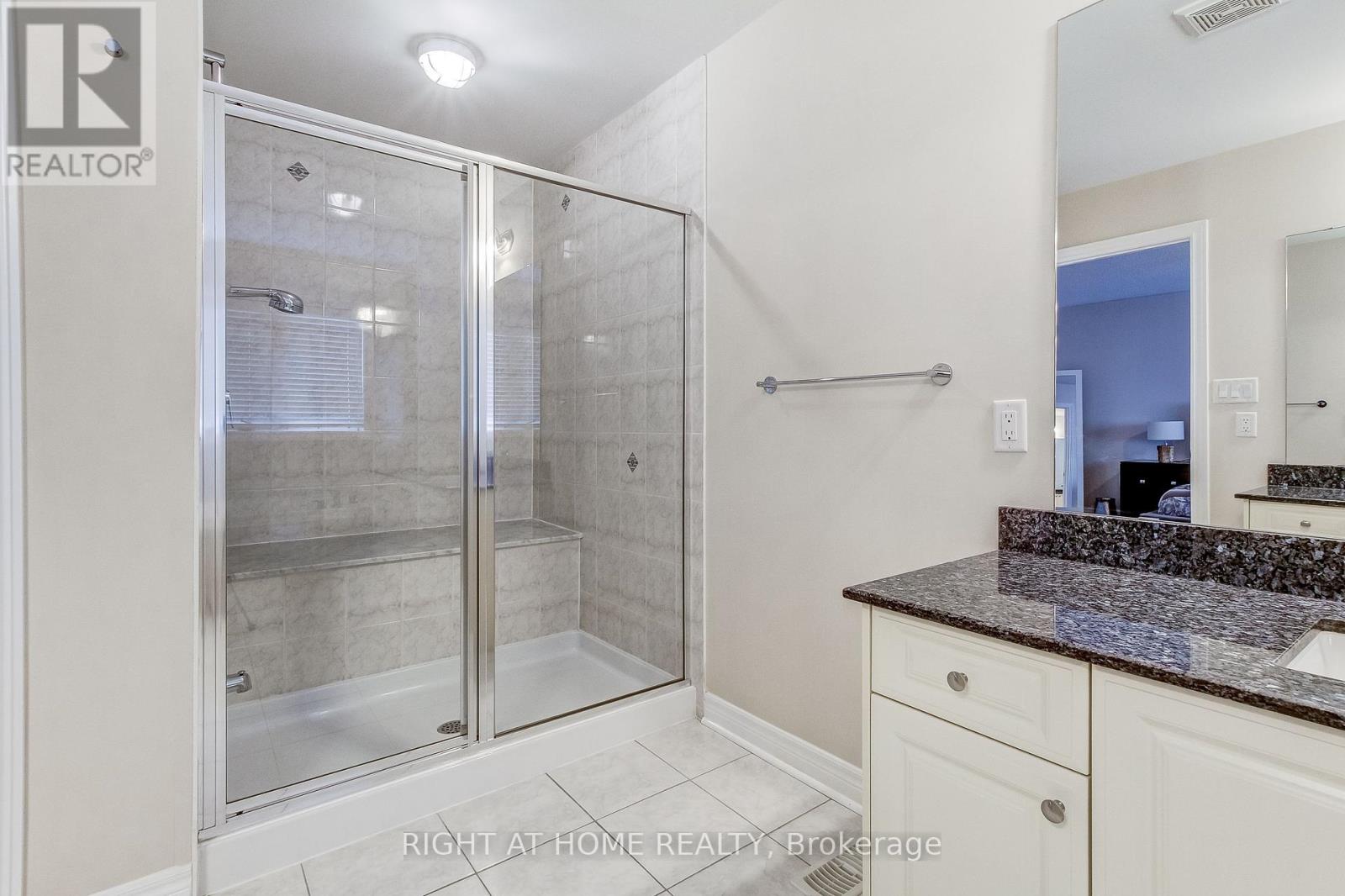 2467 Thornfield Common, Oakville, Ontario  L6M 0S2 - Photo 28 - W12248397