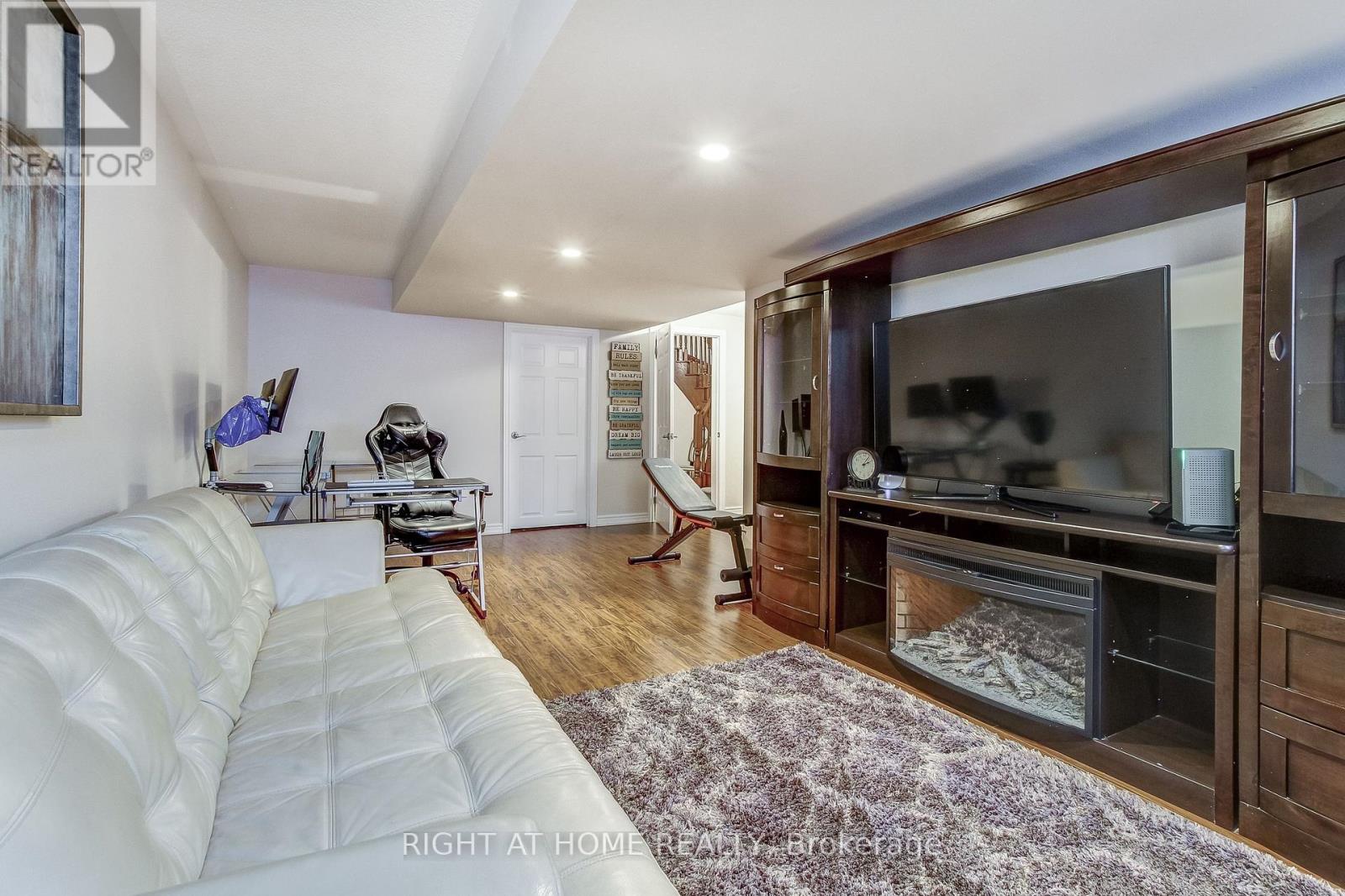 2467 Thornfield Common, Oakville, Ontario  L6M 0S2 - Photo 32 - W12248397