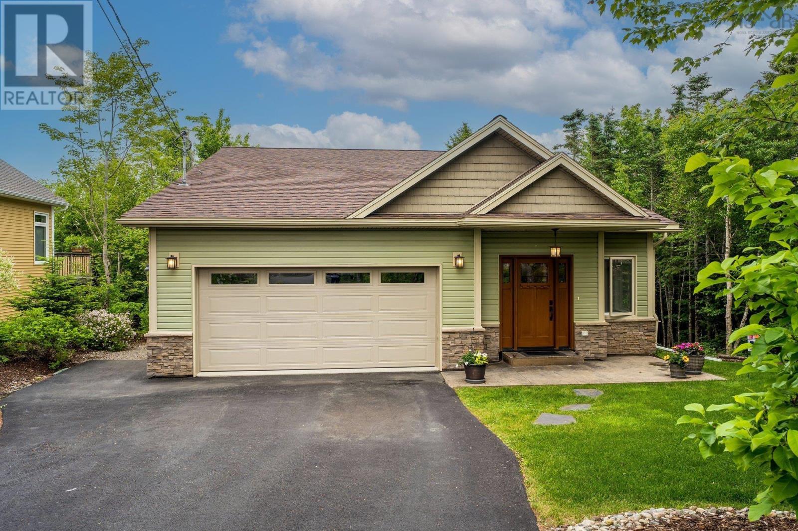 Property at 57 Gosling Circle image 2