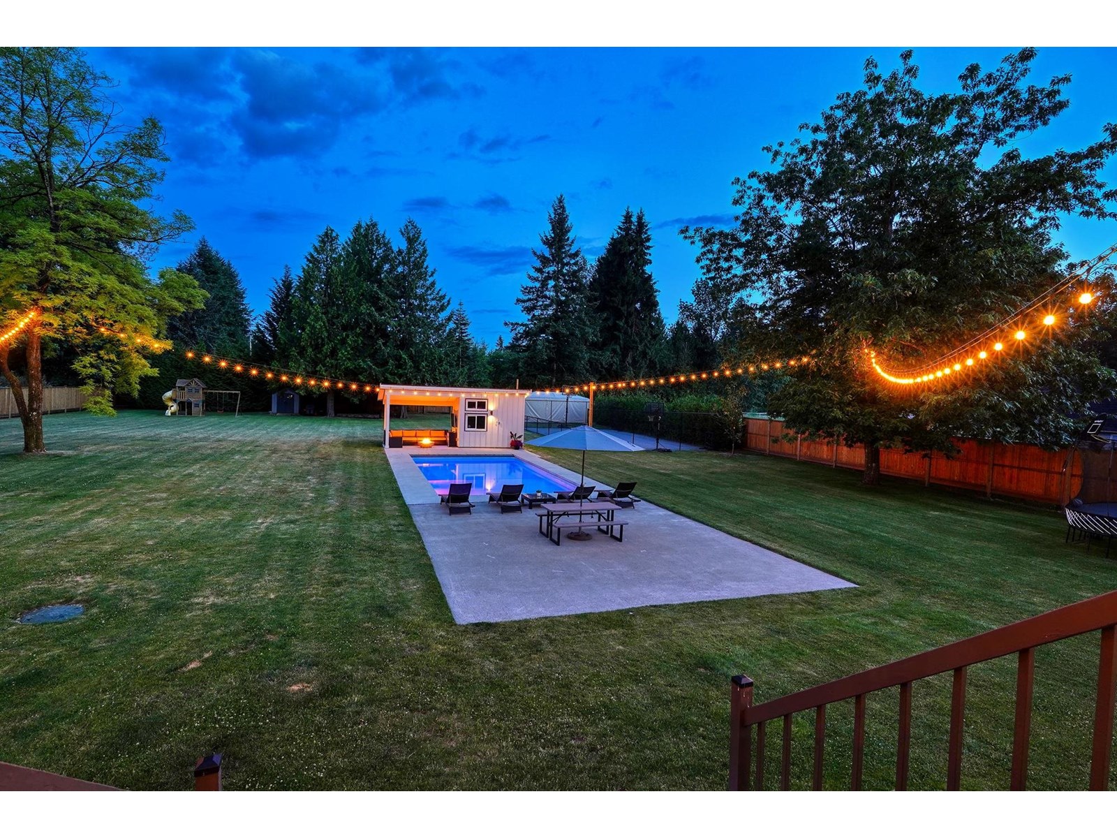 Property at 24096 52 AVENUE image 5