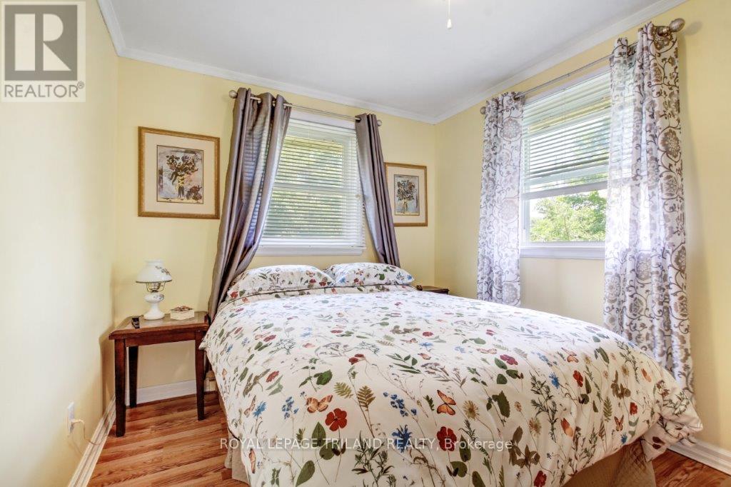 378 Carlow Road, Central Elgin, Ontario  N5L 1B4 - Photo 11 - X12248448