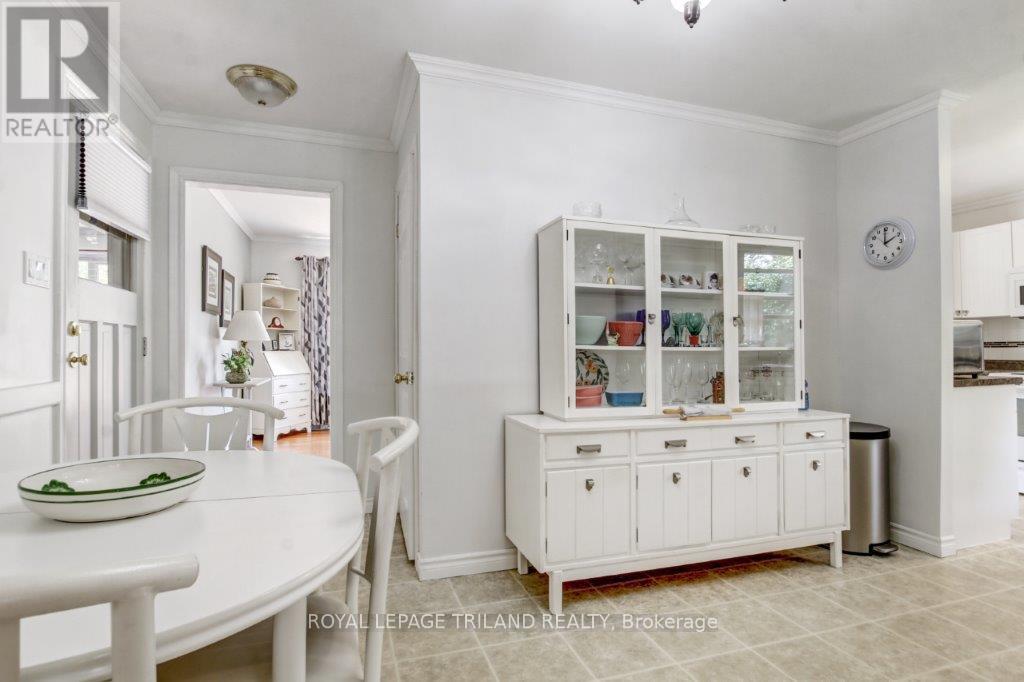 378 Carlow Road, Central Elgin, Ontario  N5L 1B4 - Photo 15 - X12248448