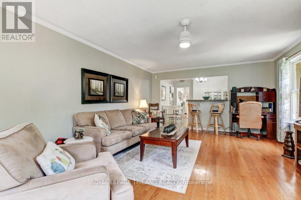 378 Carlow Road, Central Elgin, Ontario  N5L 1B4 - Photo 17 - X12248448