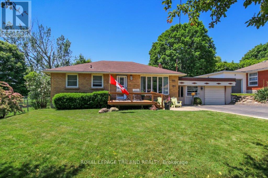 378 Carlow Road, Central Elgin, Ontario  N5L 1B4 - Photo 2 - X12248448