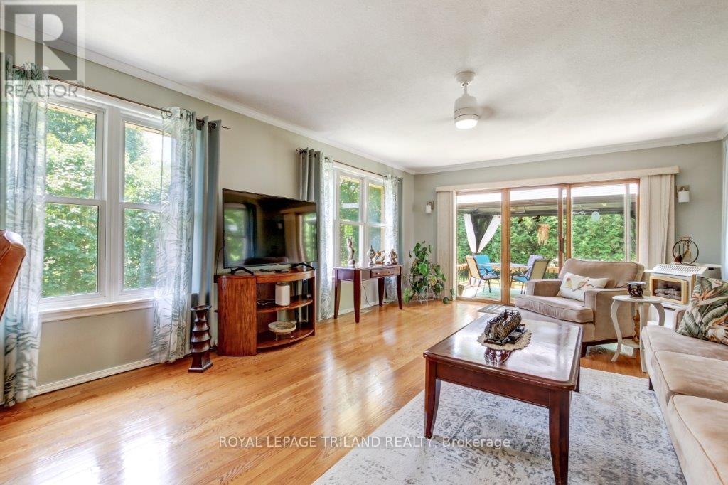 378 Carlow Road, Central Elgin, Ontario  N5L 1B4 - Photo 20 - X12248448