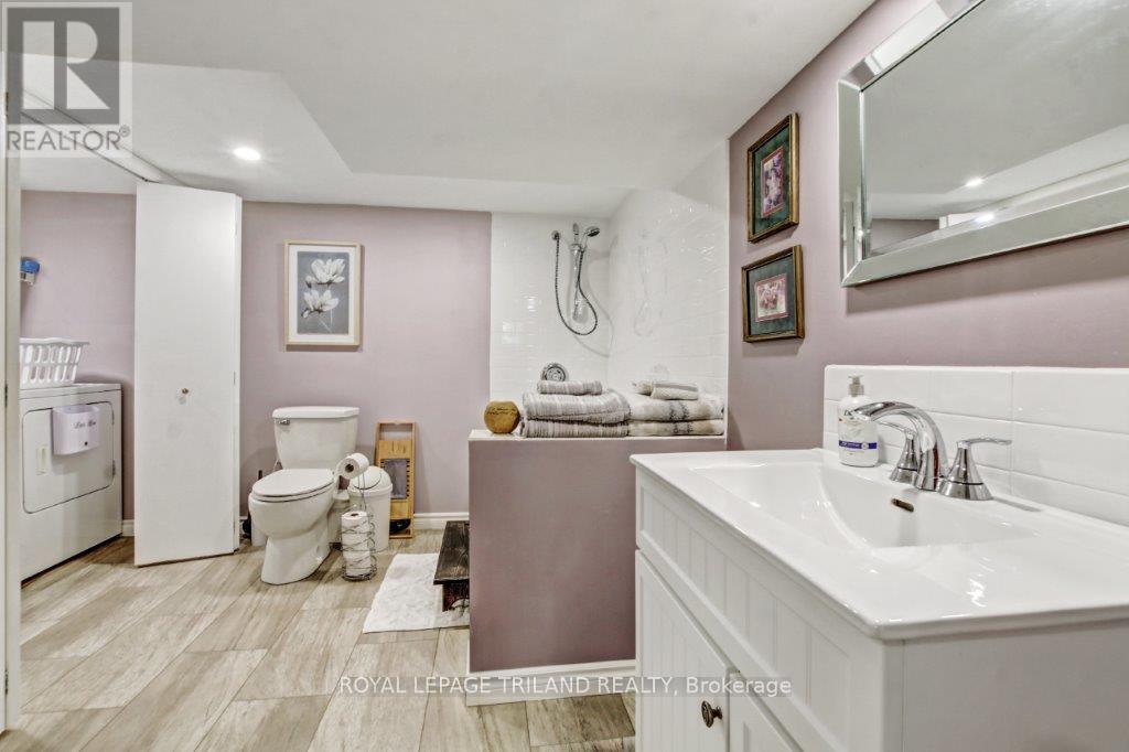 378 Carlow Road, Central Elgin, Ontario  N5L 1B4 - Photo 22 - X12248448