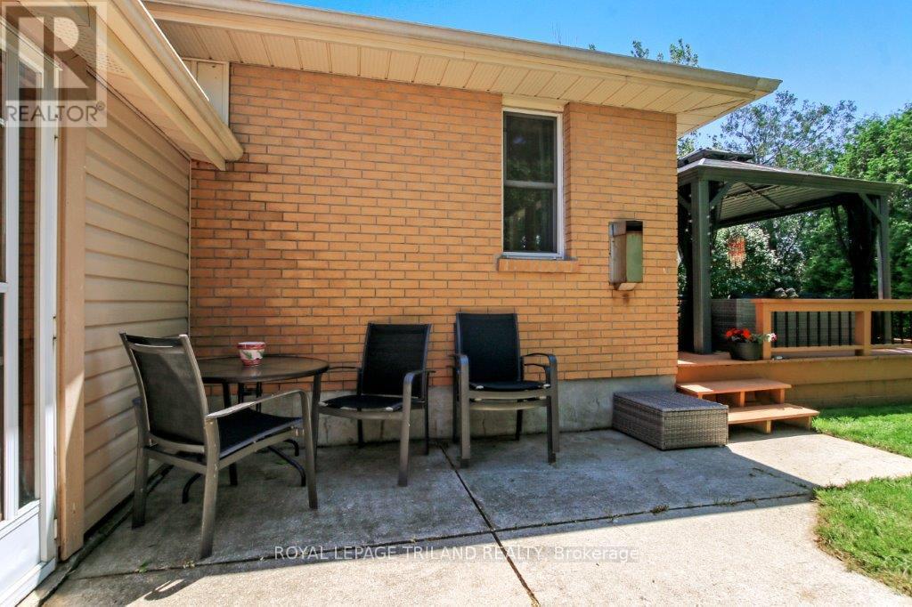 378 Carlow Road, Central Elgin, Ontario  N5L 1B4 - Photo 30 - X12248448
