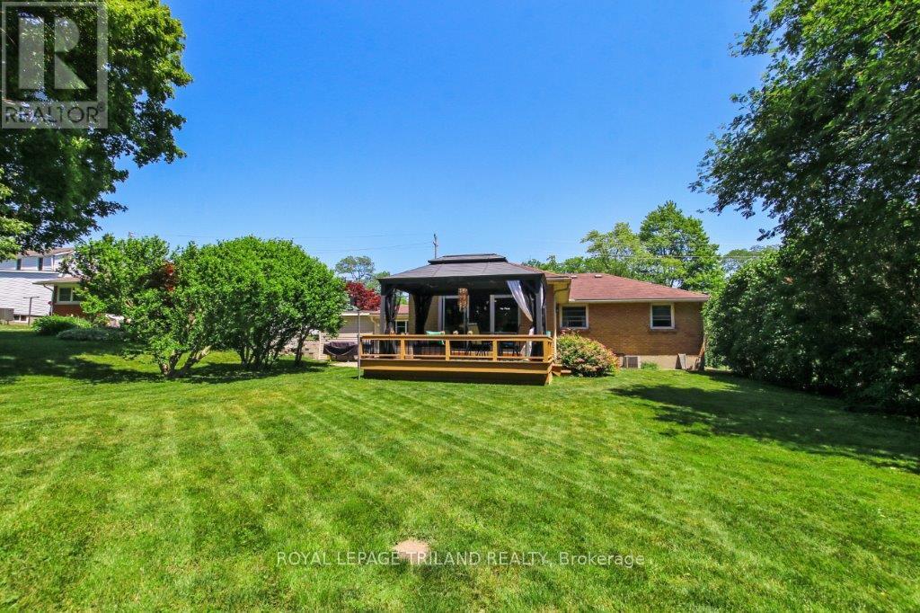 378 Carlow Road, Central Elgin, Ontario  N5L 1B4 - Photo 32 - X12248448