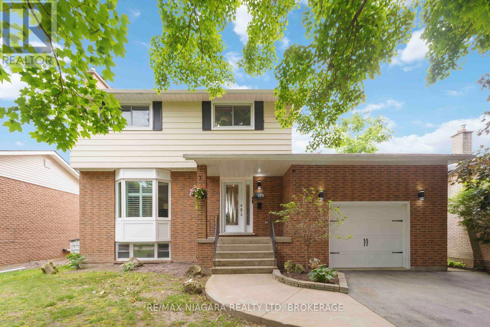 Property at 48 MICHAEL DRIVE S image 1