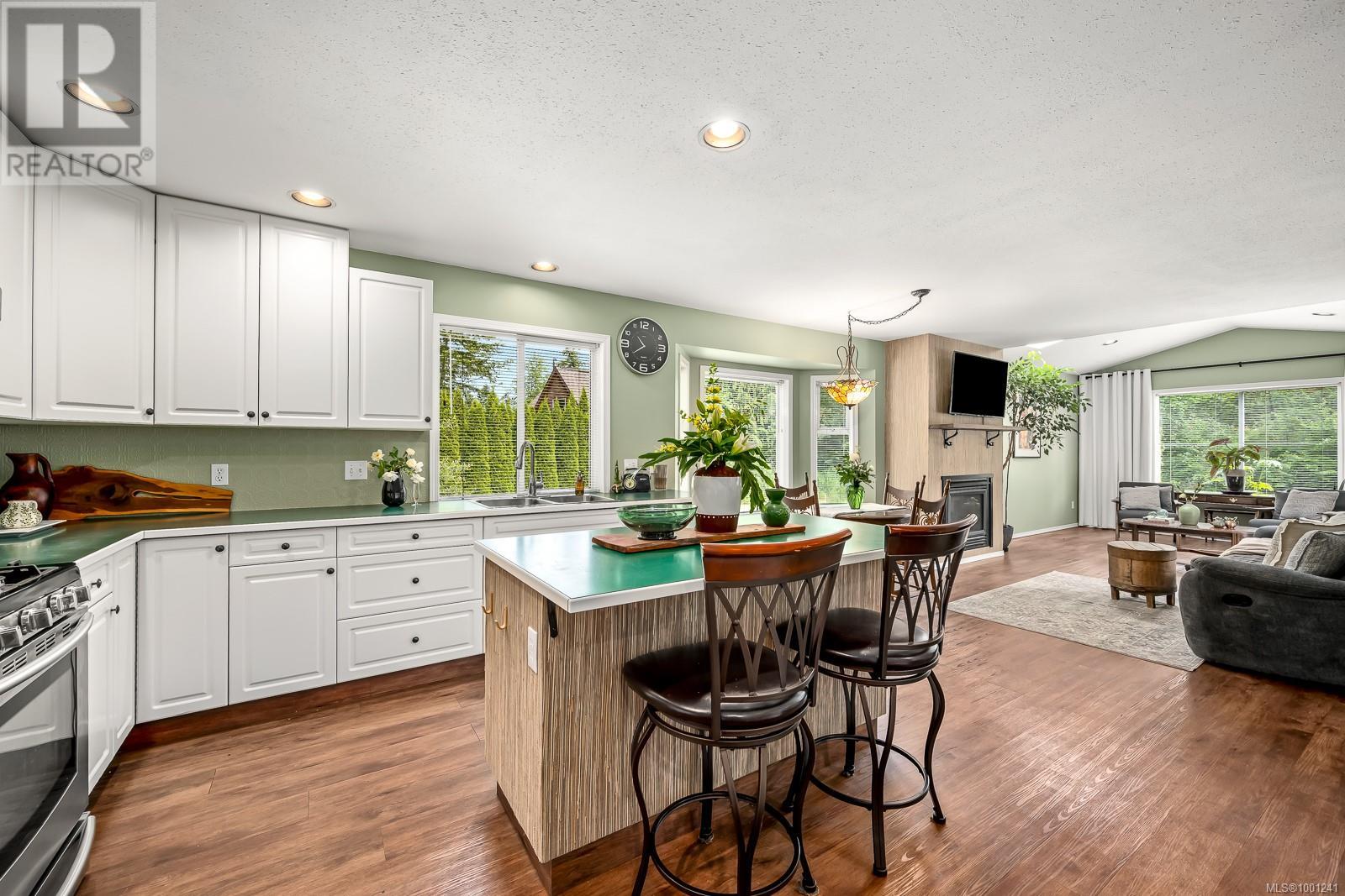 6576 Poulton Rd, Merville, British Columbia  V0R 2M0 - Photo 8 - 1001241