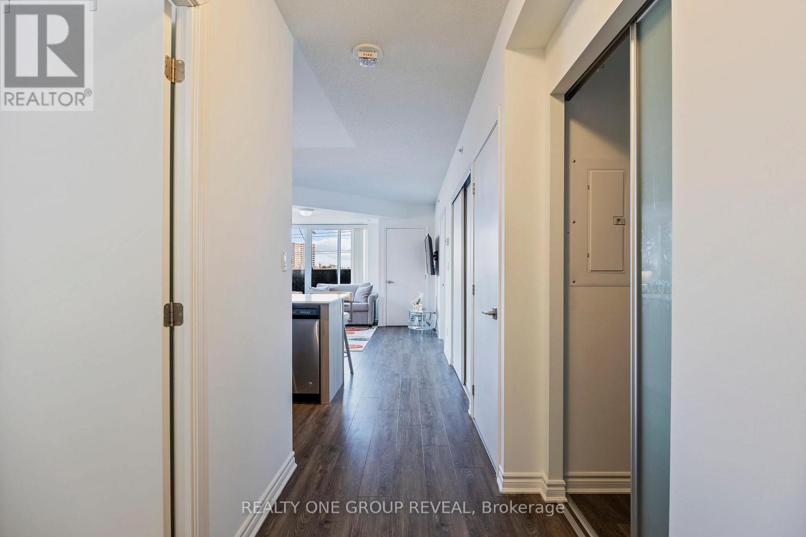 Property at 313 - 1 FALAISE ROAD image 5
