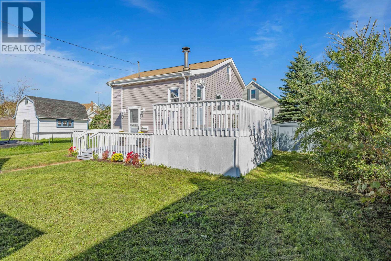 439b Notre Dame Street, Summerside, Prince Edward Island  C1N 1S8 - Photo 3 - 202507523