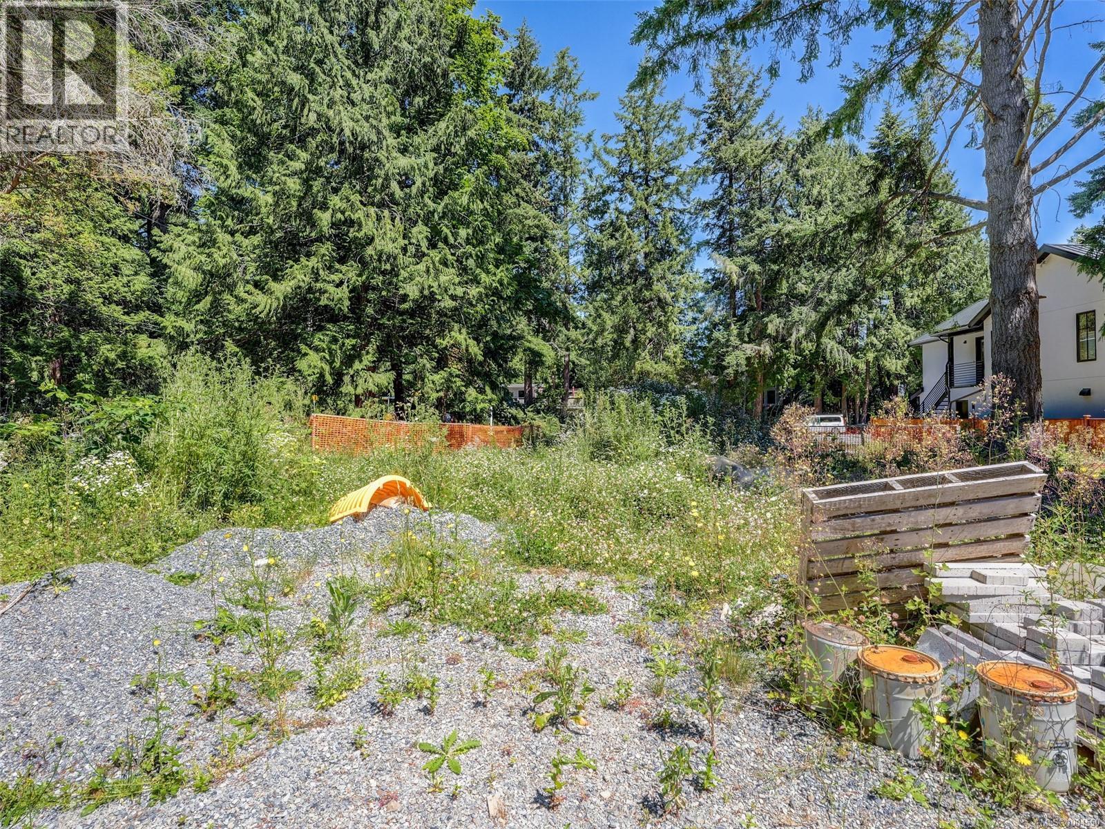 Lot 1 5151 Del Monte Ave, saanich, British Columbia V8Y1X3