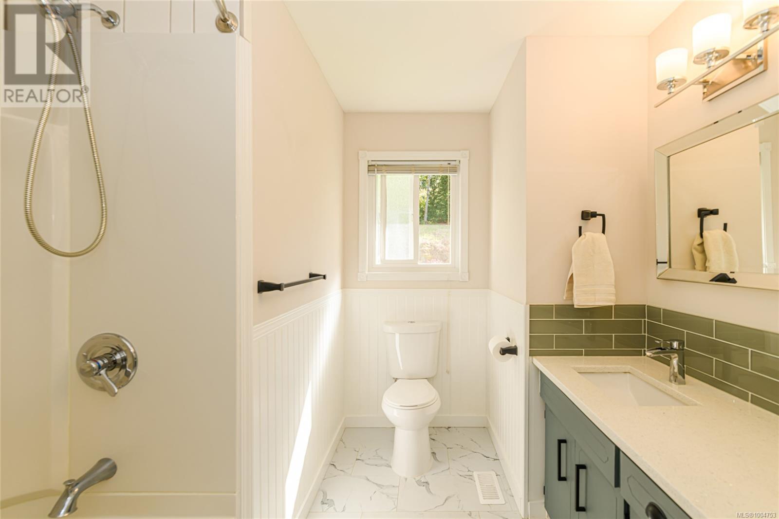 Property at 6896 Woodward Dr image 2