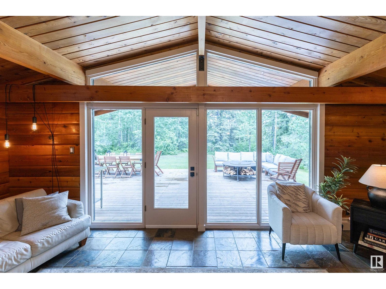 Property at 218 52148 RGE ROAD 231 image 2