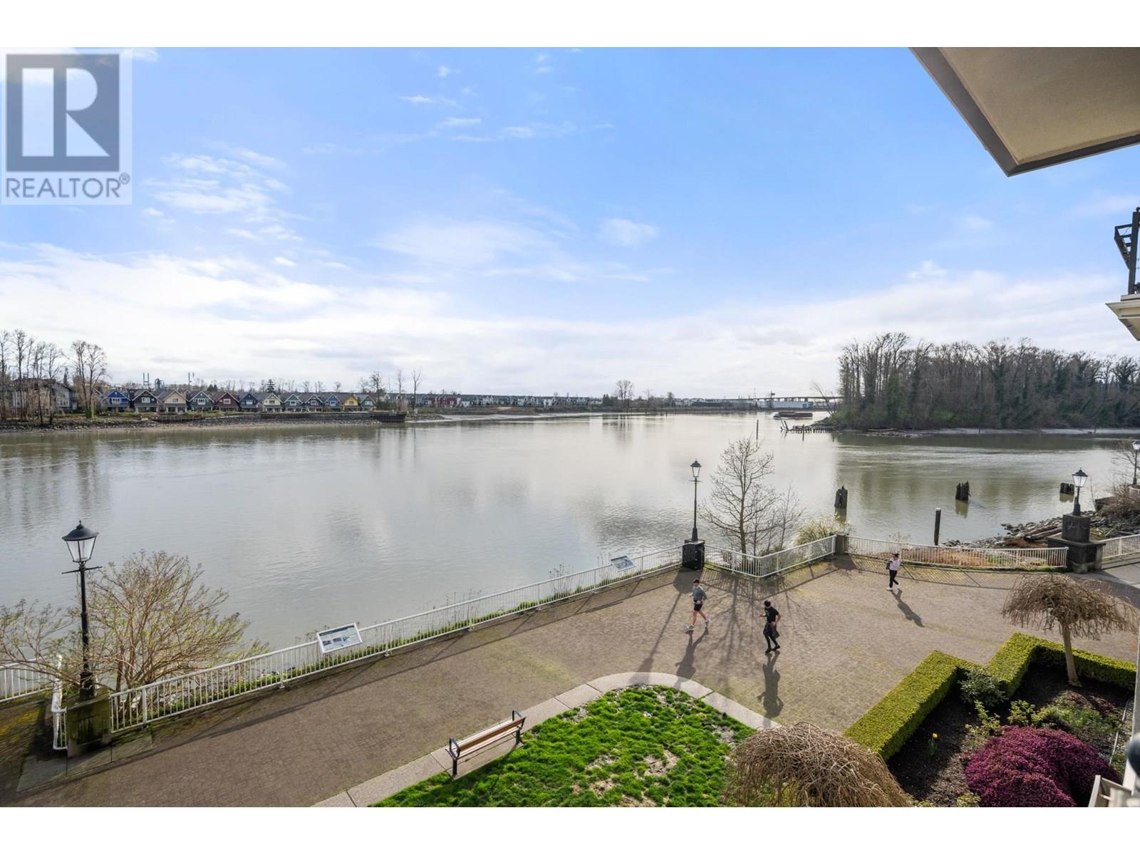 Property at 306 2 RENAISSANCE SQUARE image 1