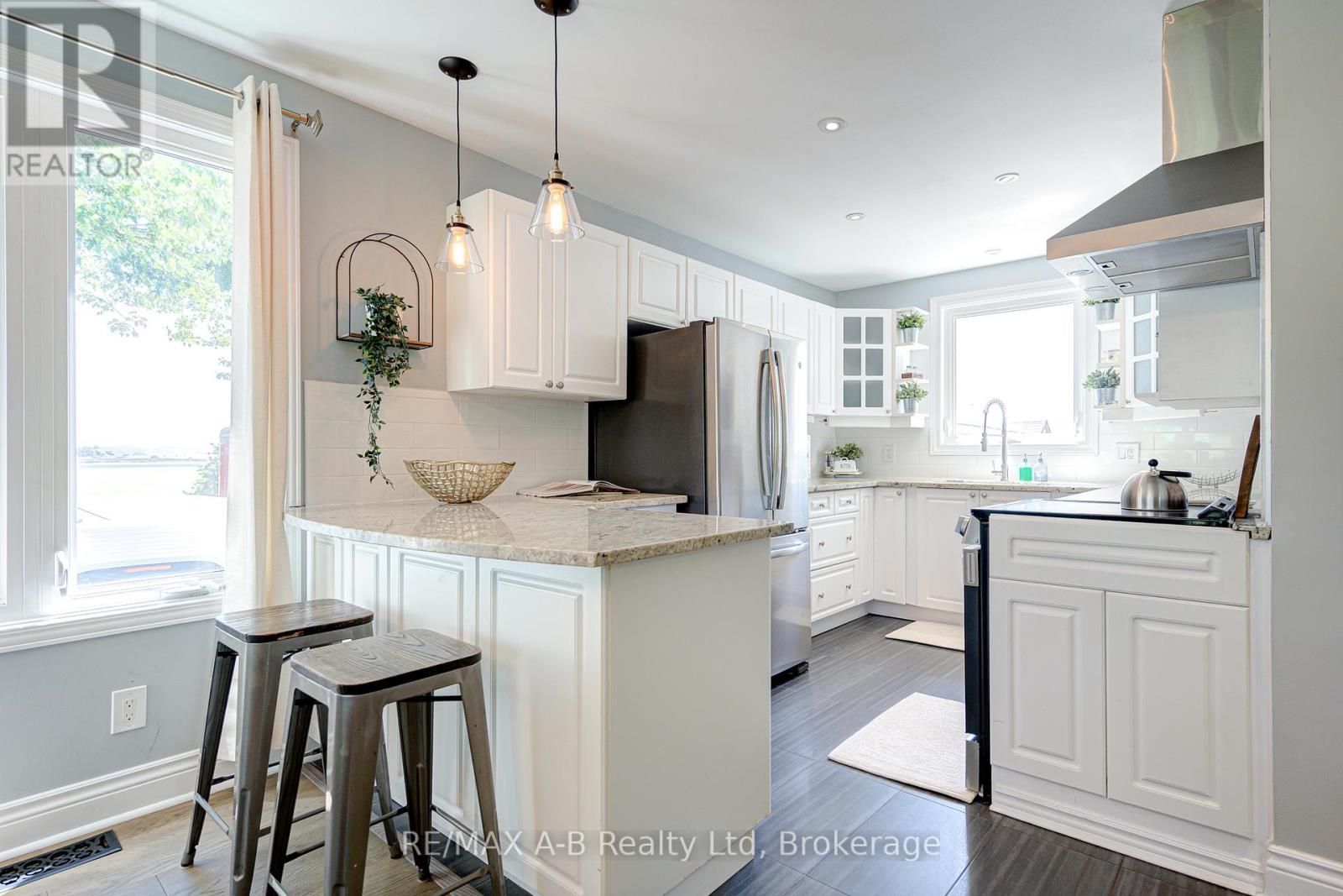 889 Canal Road, Bradford West Gwillimbury, Ontario  L3Z 4C9 - Photo 14 - N12248492