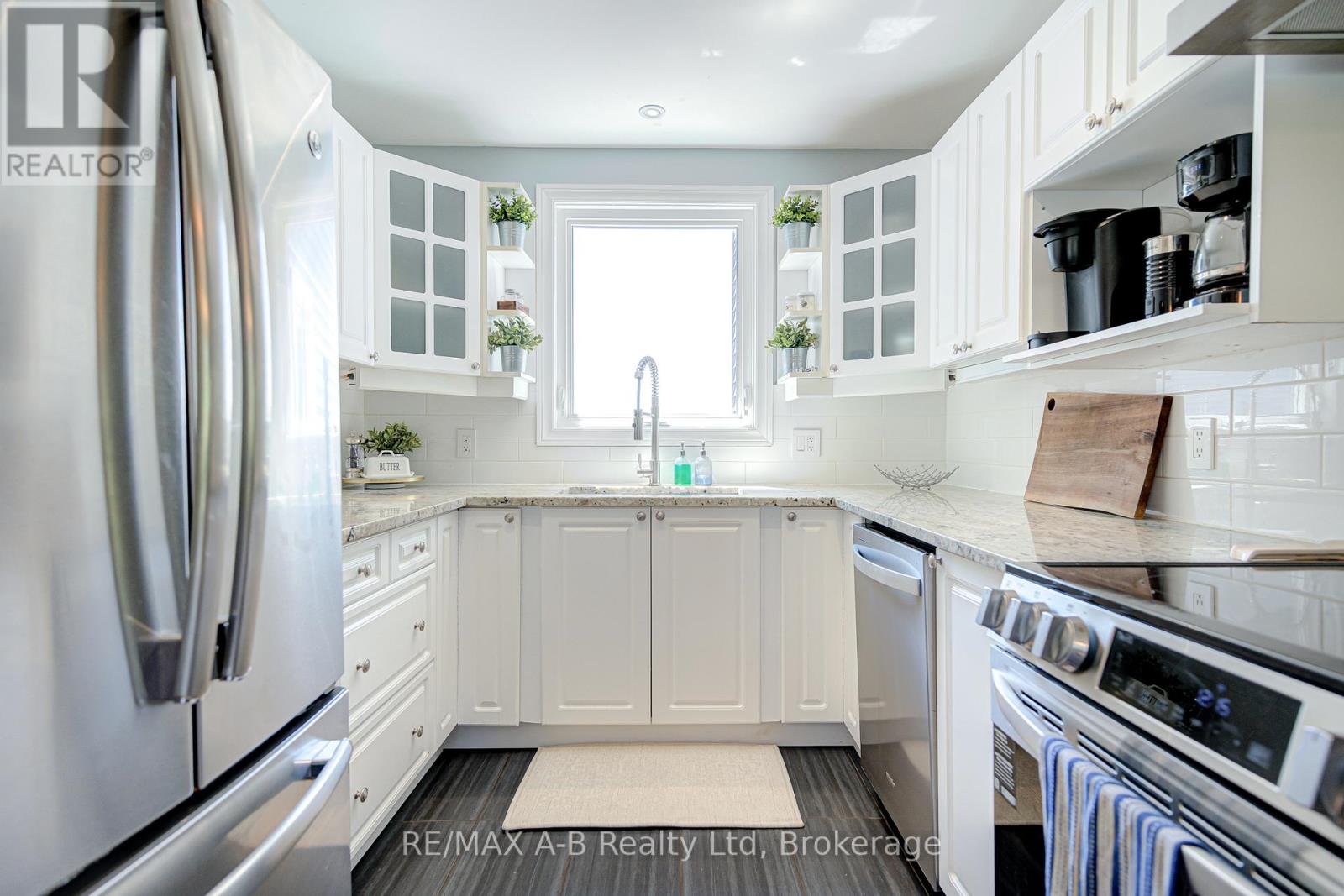 889 Canal Road, Bradford West Gwillimbury, Ontario  L3Z 4C9 - Photo 16 - N12248492