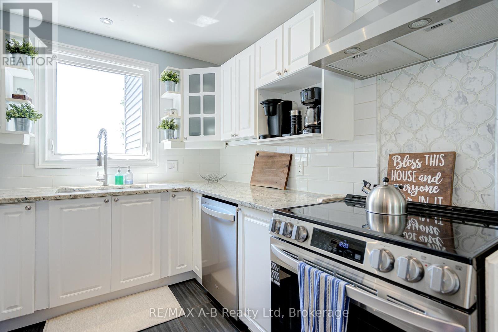 889 Canal Road, Bradford West Gwillimbury, Ontario  L3Z 4C9 - Photo 17 - N12248492