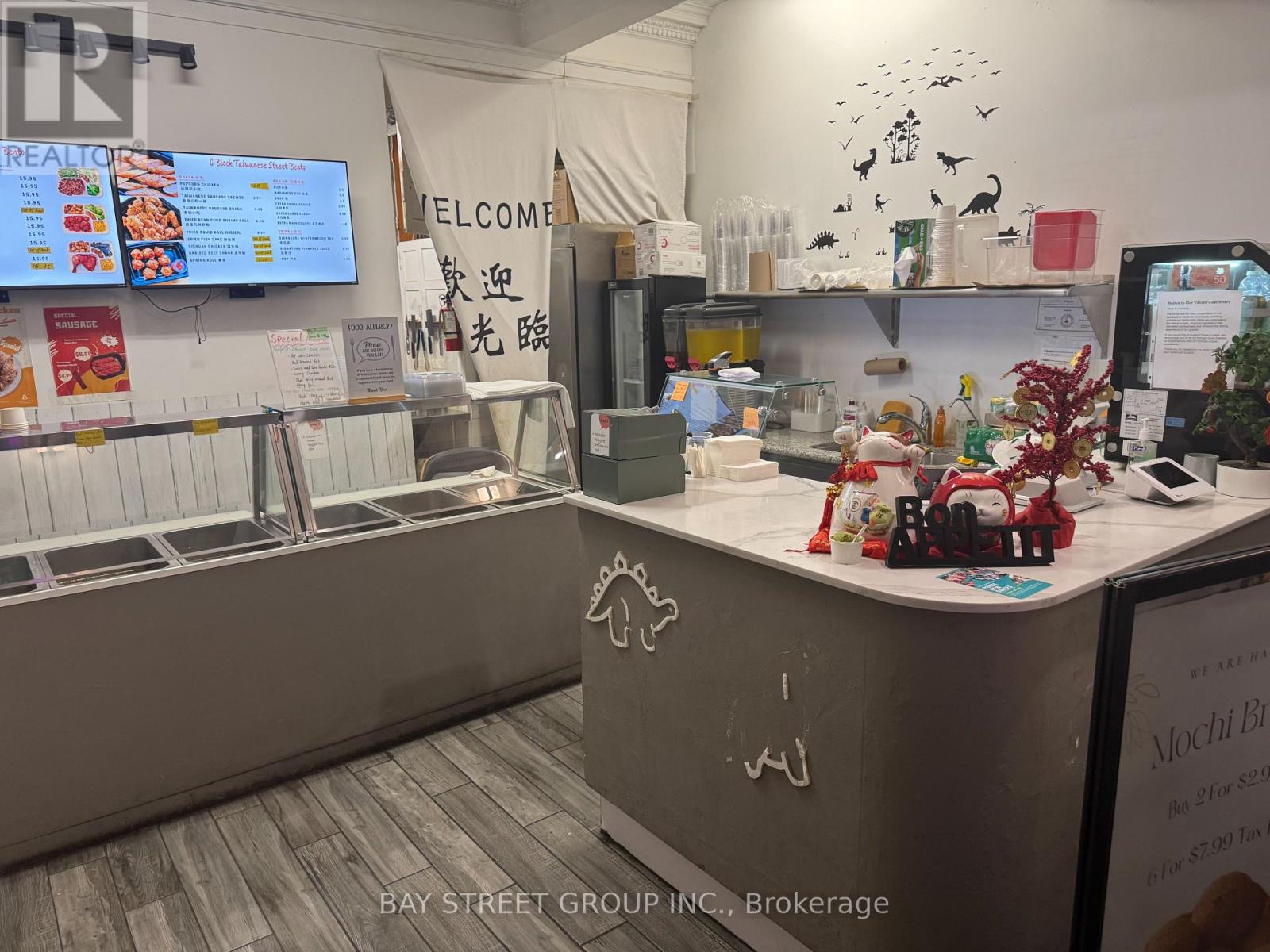 690 Bloor Street W, Toronto (Annex), Ontario  M6G 1L2 - Photo 5 - C12248482