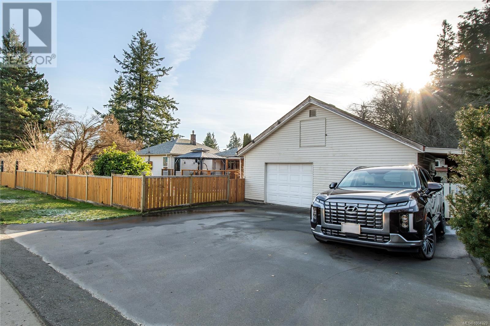 Property at 2742 Vargo Rd image 2