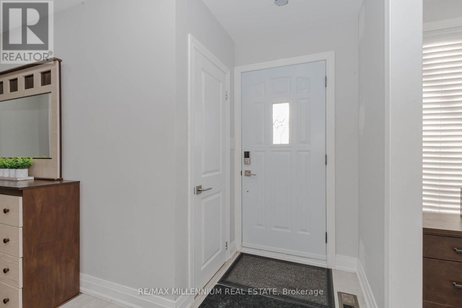 Property at 2085 BRIDGE ROAD image 4