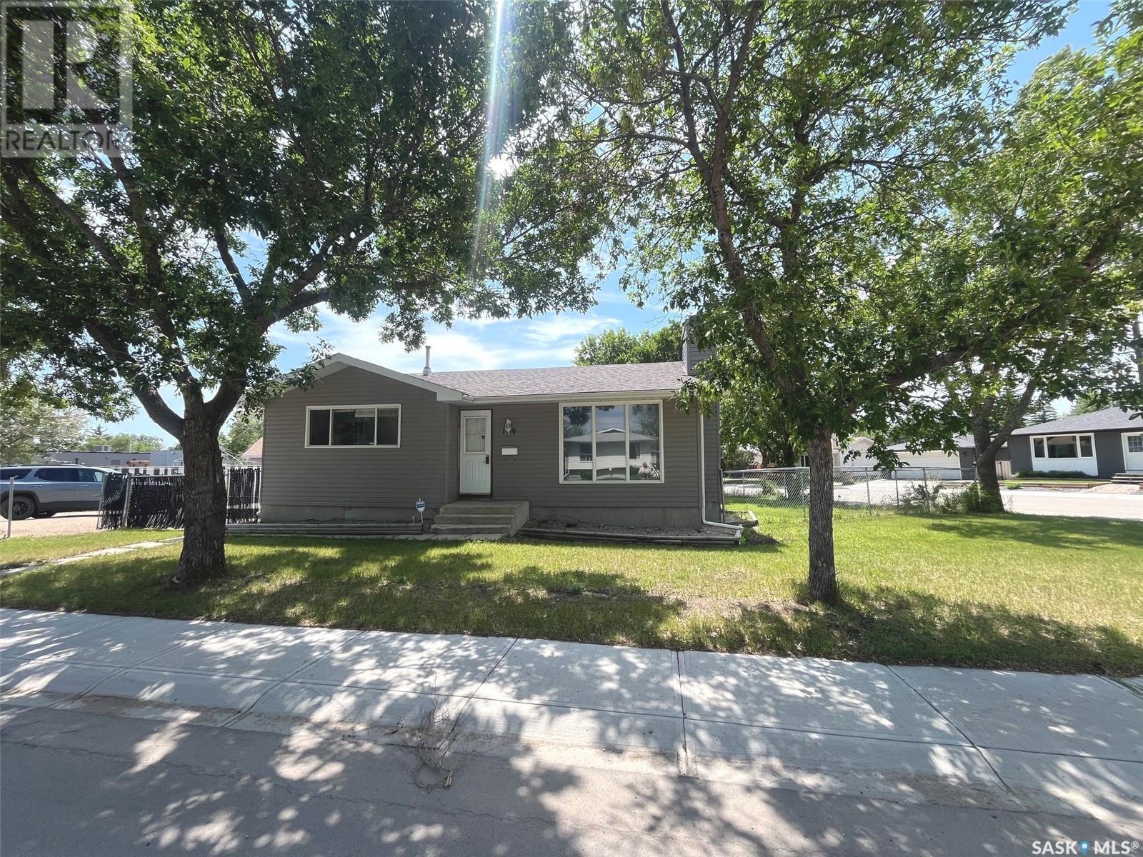 119 Mikkelson DRIVE, regina, Saskatchewan