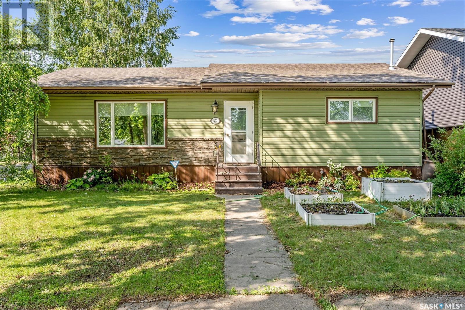 402 Crawford AVENUE E, melfort, Saskatchewan