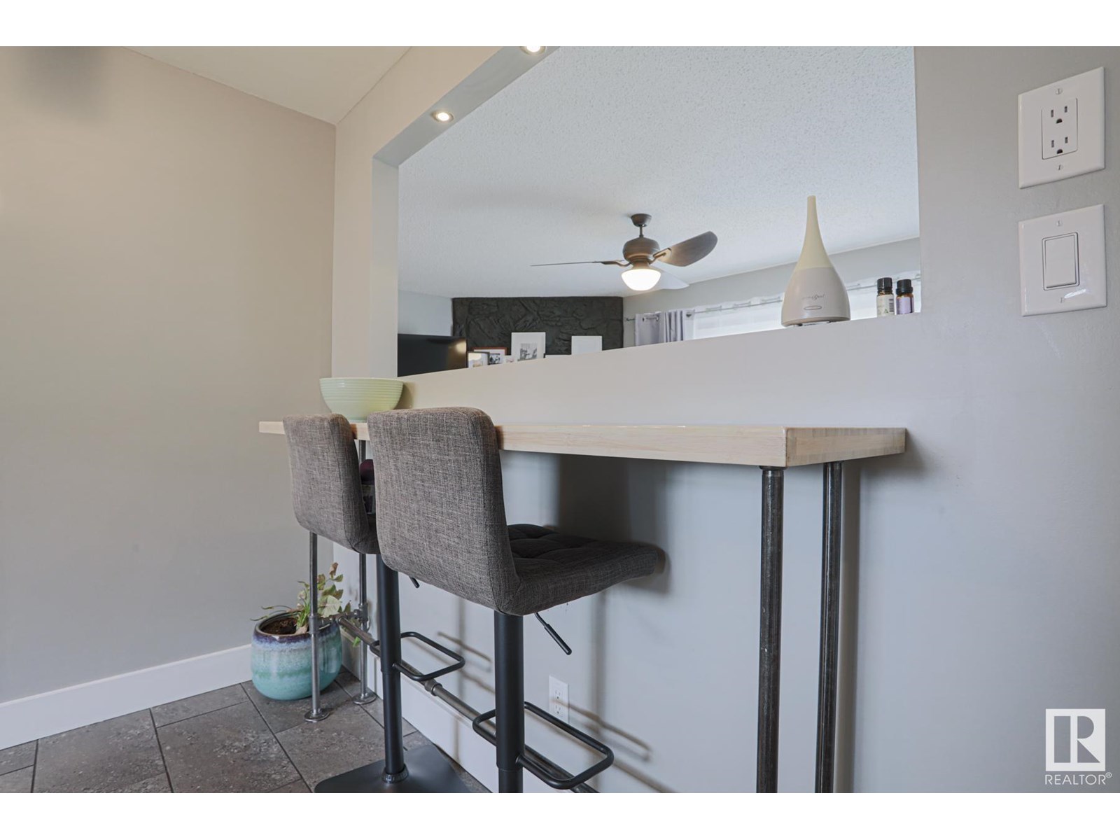 Property at 16440 116 ST NW image 3