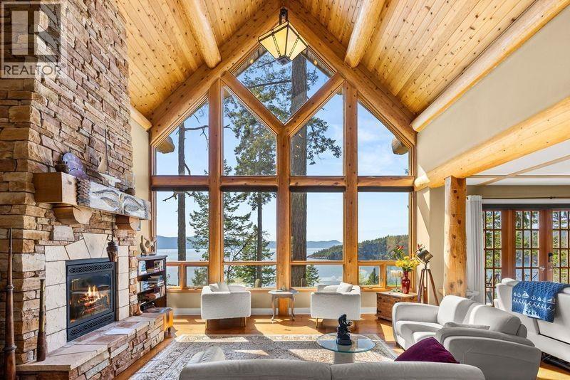 13543 SAKINAW DRIVE, garden bay, British Columbia V0N1S1