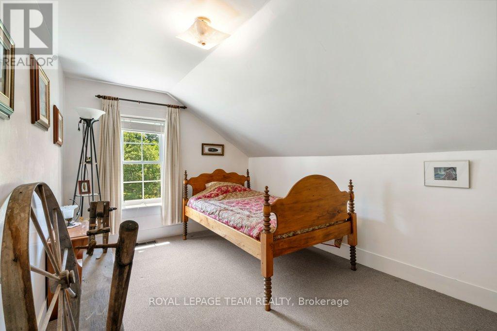 10095 Shaw Road, North Dundas, Ontario  K0E 1S0 - Photo 27 - X12248609