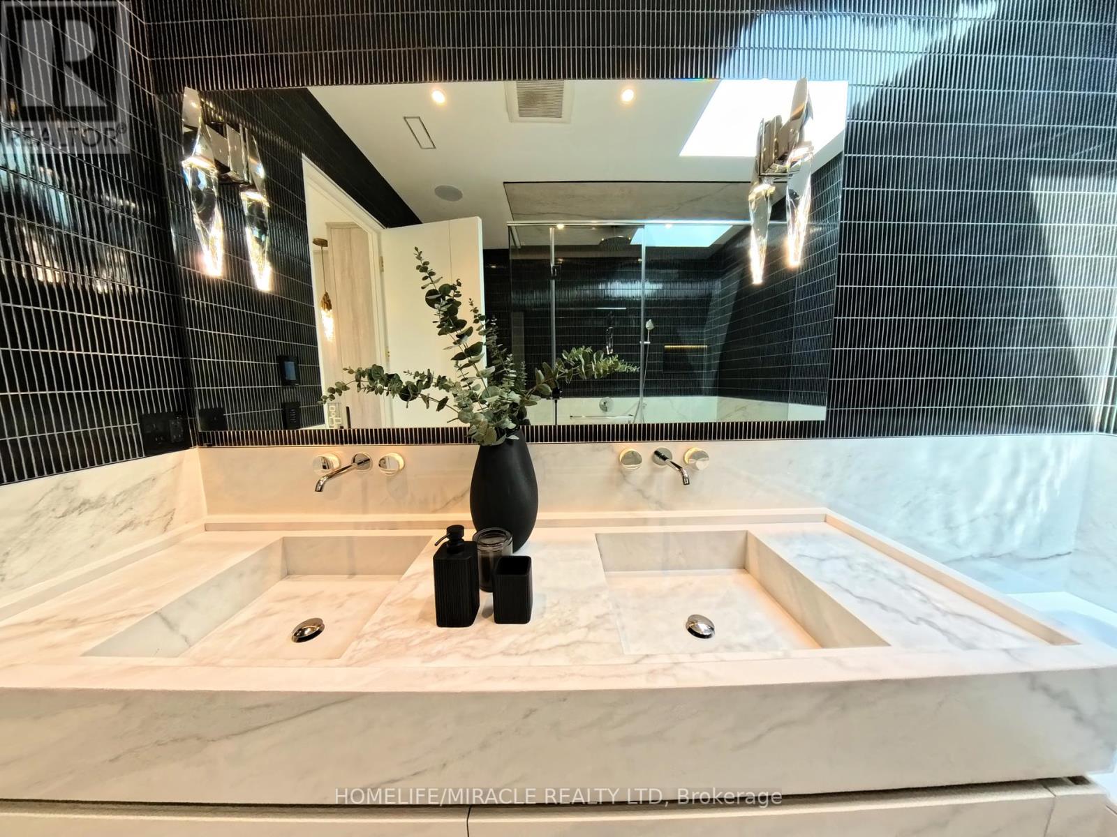 167 Church Avenue, Toronto, Ontario  M2N 4G4 - Photo 13 - C12248593