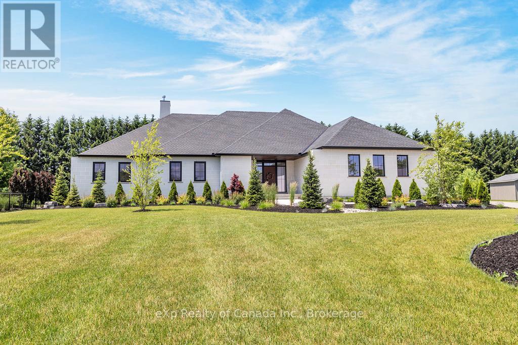 33 August Crescent, Norwich, Ontario  N0J 1R0 - Photo 1 - X12248603
