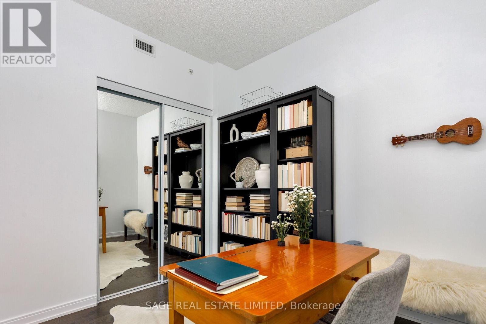 401 - 760 The Queensway, Toronto, Ontario  M8Z 0E1 - Photo 15 - W12248602