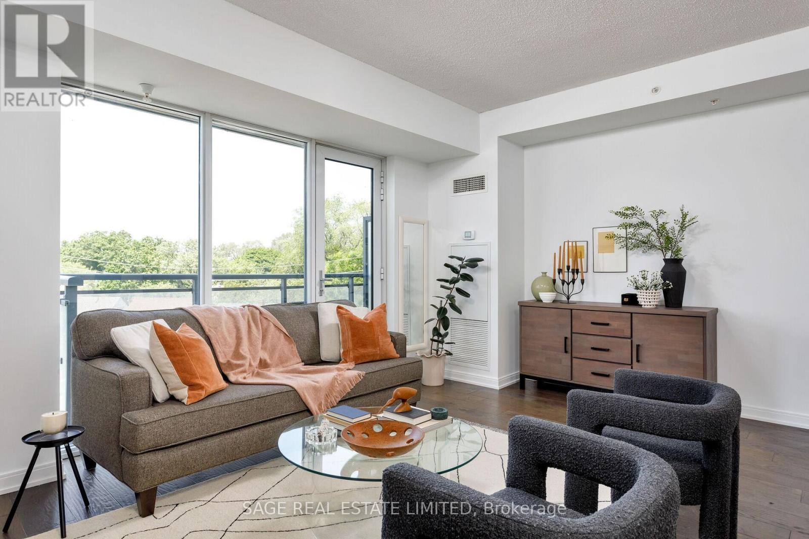 401 - 760 The Queensway, Toronto, Ontario  M8Z 0E1 - Photo 6 - W12248602