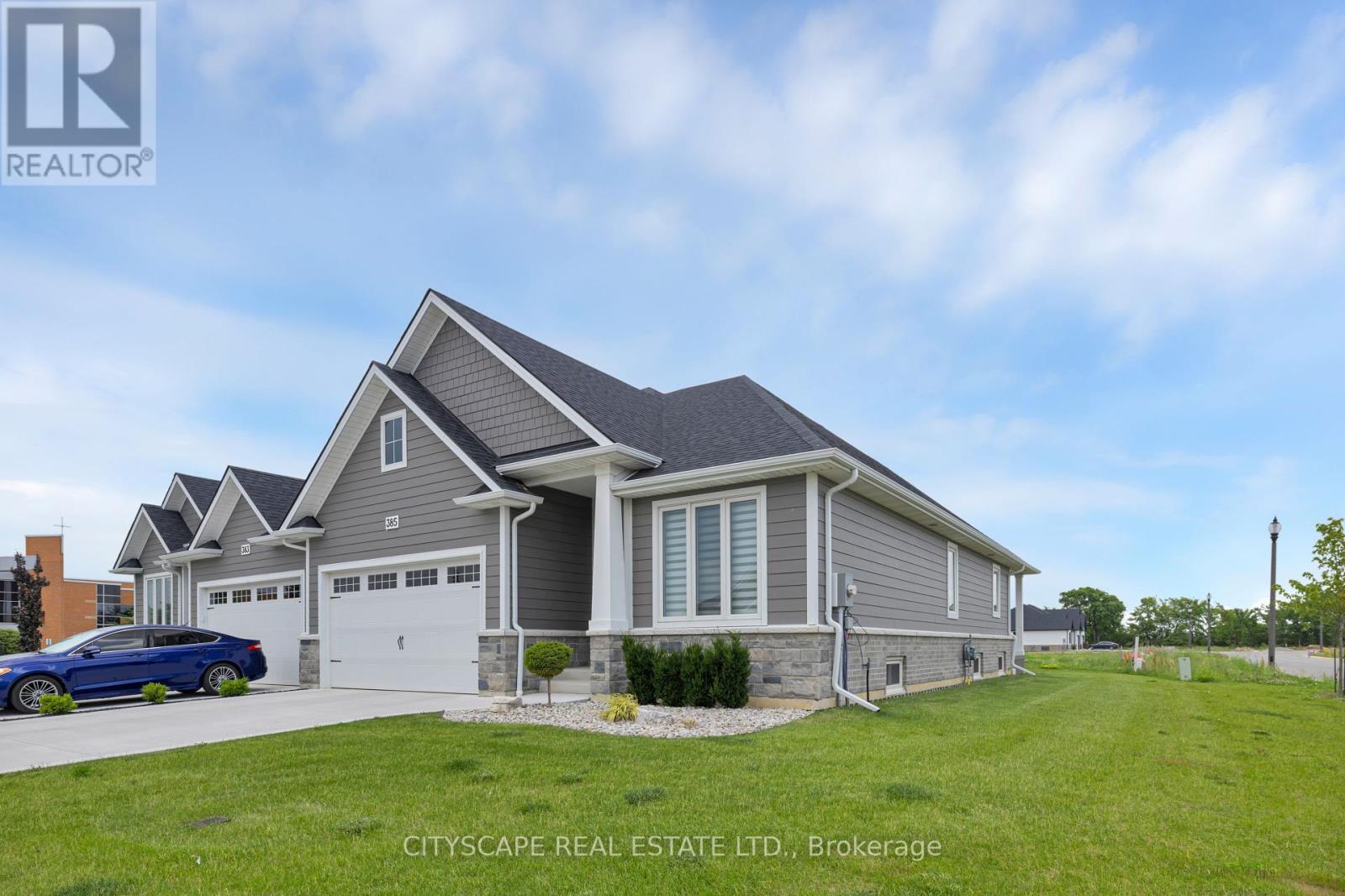 Property at 385 MATESE STREET image 3