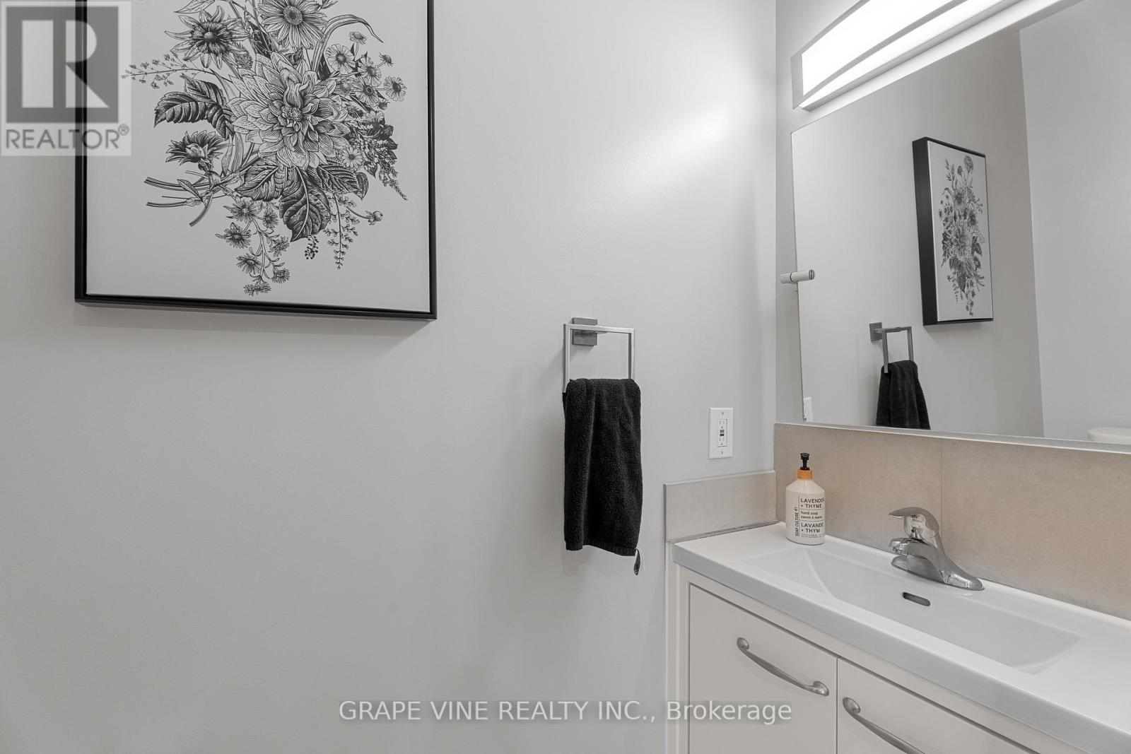 2634 Fallingwater Circle, Ottawa, Ontario  K2J 0R7 - Photo 13 - X12248631