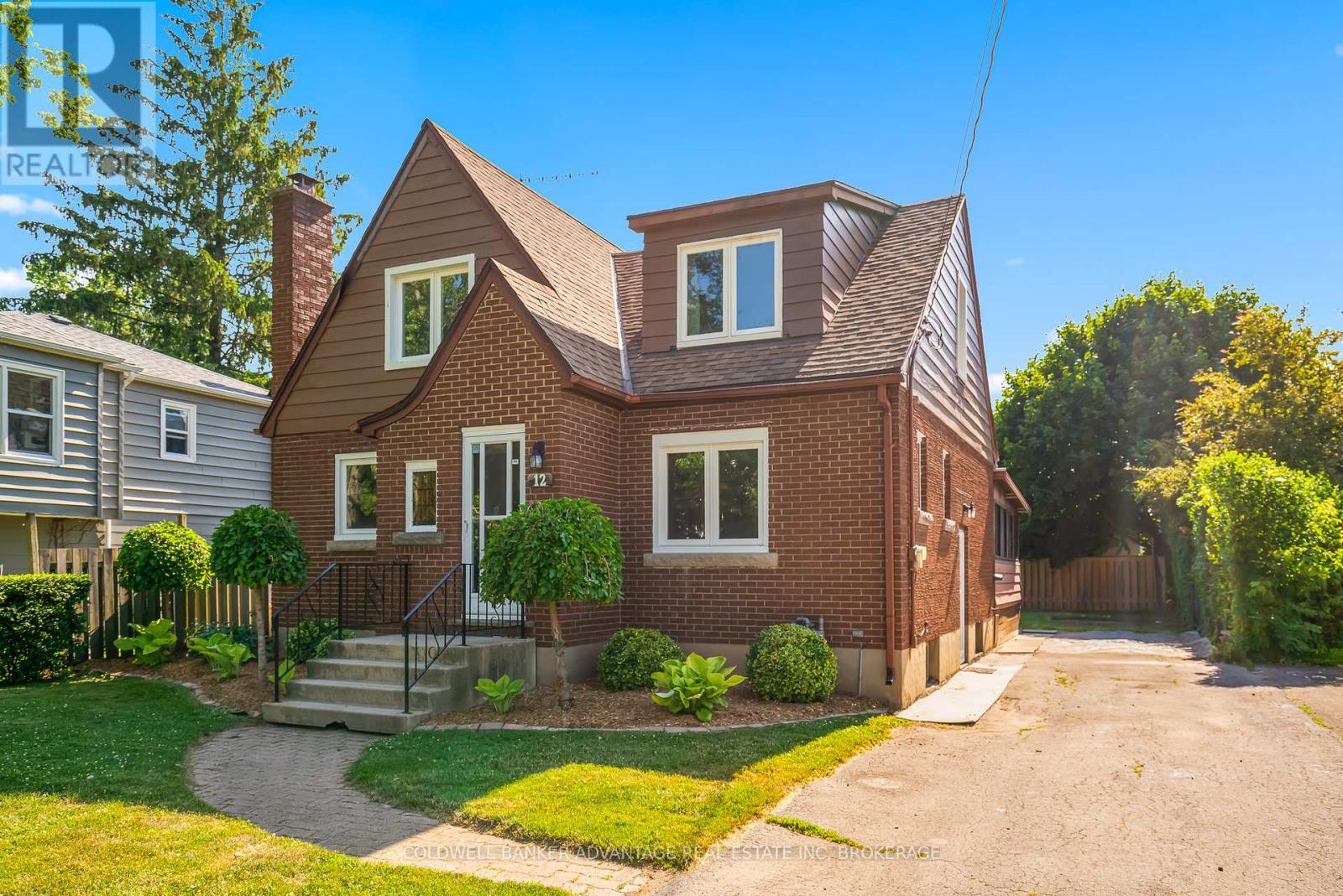 Property at 12 CARLTON AVENUE image 2