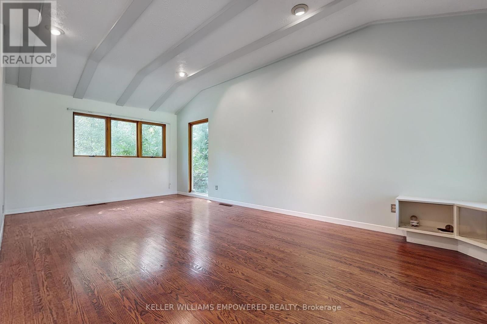16 Bayview Park Lane, Richmond Hill, Ontario  L4E 4K7 - Photo 10 - N12248627